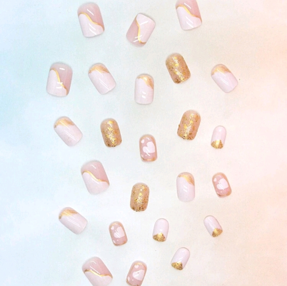 Short press on nails